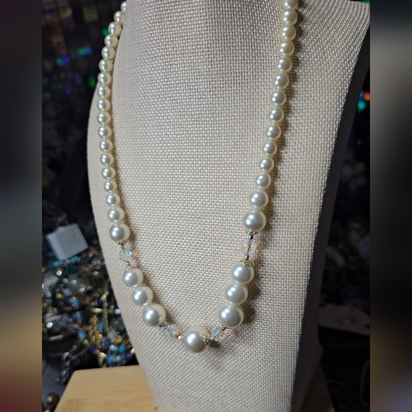 Vintage Japan Faux Pearl and AB crystal necklace- Signed - Picture 3 of 6